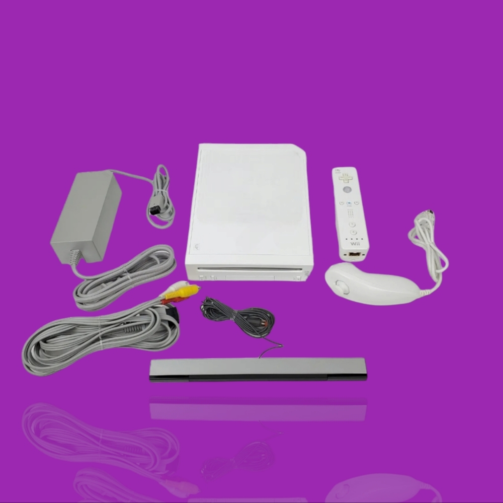 Nintendo Wii Console RVL-001 (GameCube Compatible) Bundle White VGUC - Picture 2 of 6